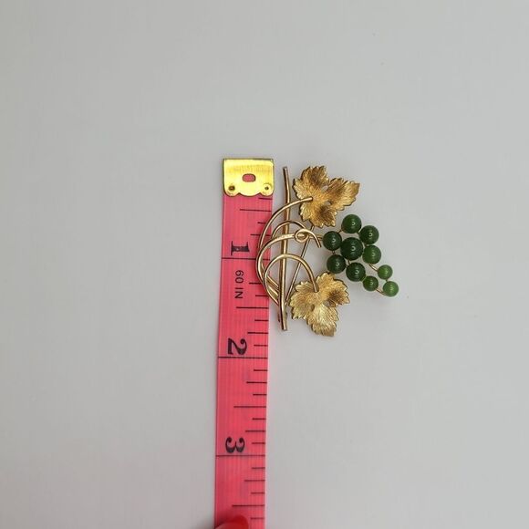 VINTAGE  14k overlay Krementz Brooch Pin,  Jade 1940's - Picture 6 of 9